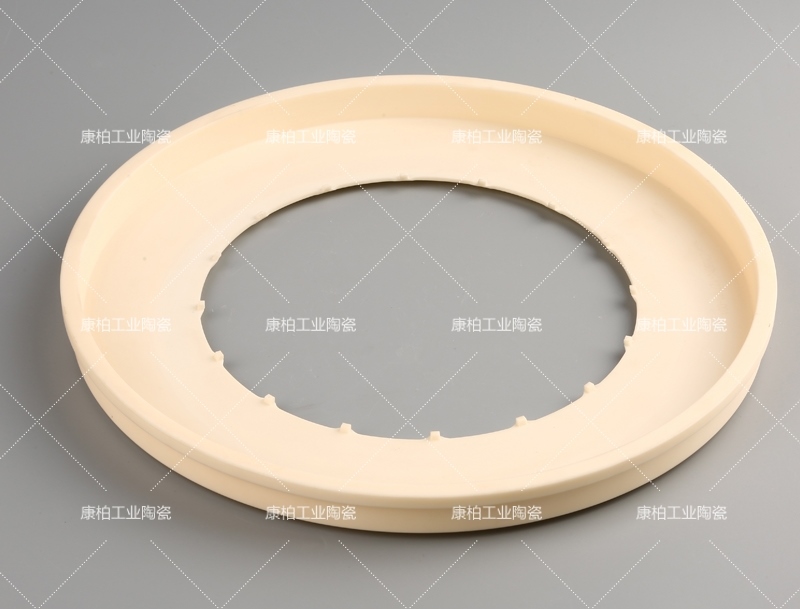 在生物醫(yī)學(xué)領(lǐng)域，氧化鋁陶瓷能替代金屬嗎？